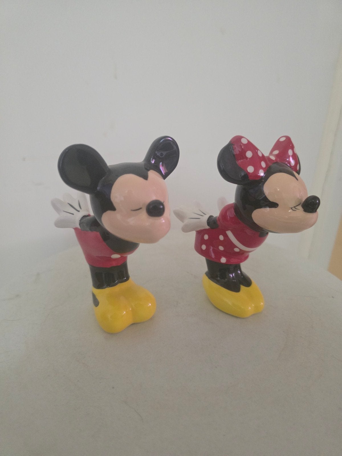 Mickey en Minnie Mouse Peper- en Zoutstel, Gebruikt, Meerkleurig, Overige stijlen, Ophalen of Verzenden