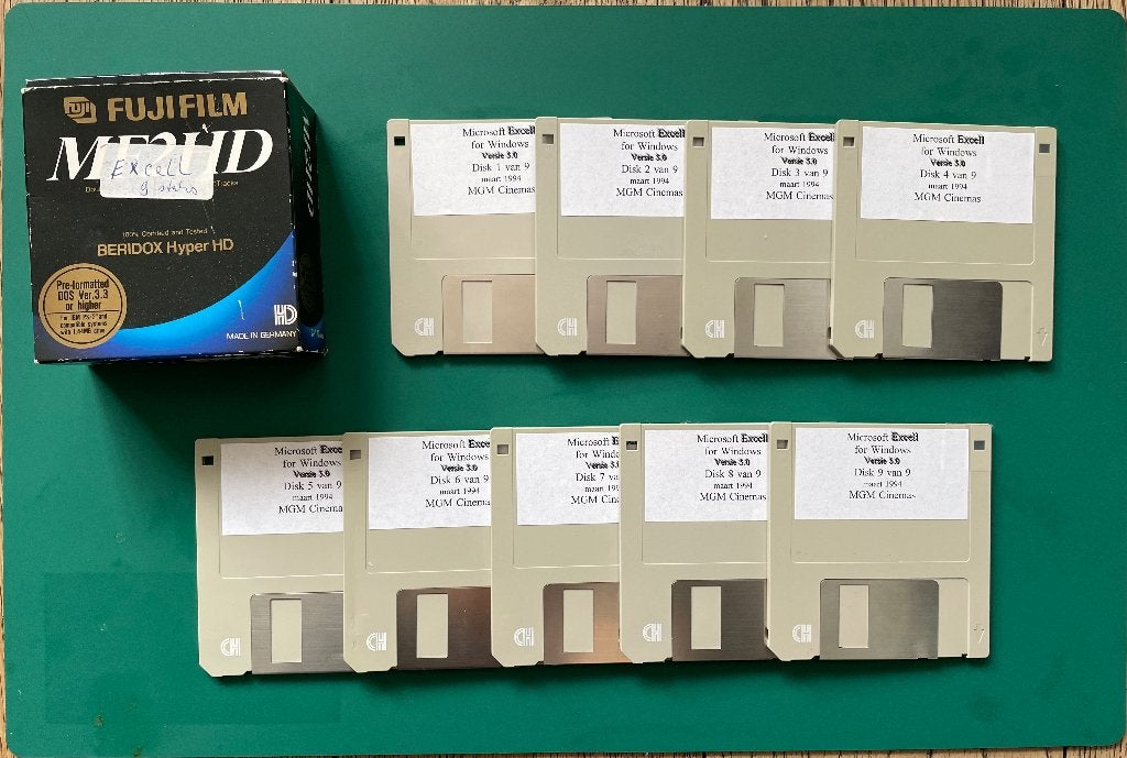 9 vintage diskettes – MGM Cinemas Tuschinski Theater, Ophalen of Verzenden
