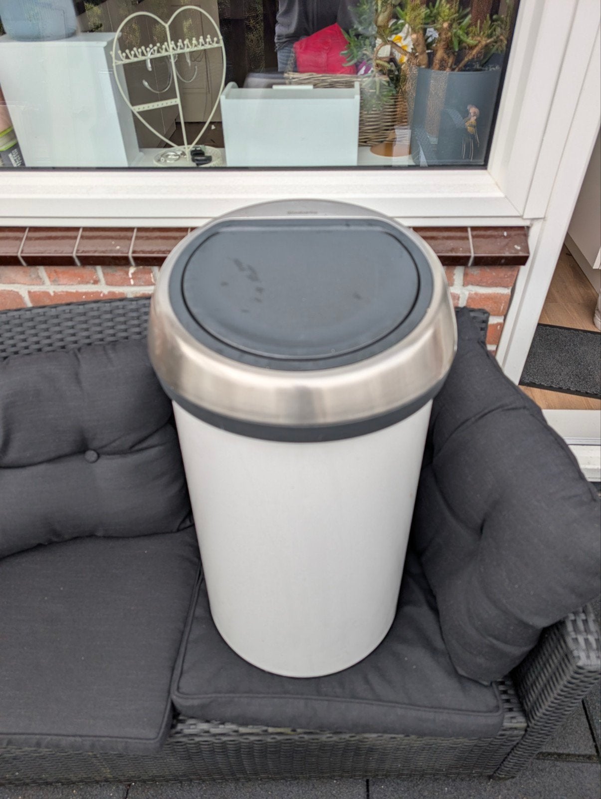 Brabantia prullenbak 60 liter, Ophalen, 50 – 75, Gebruikt, 40 liter of meer