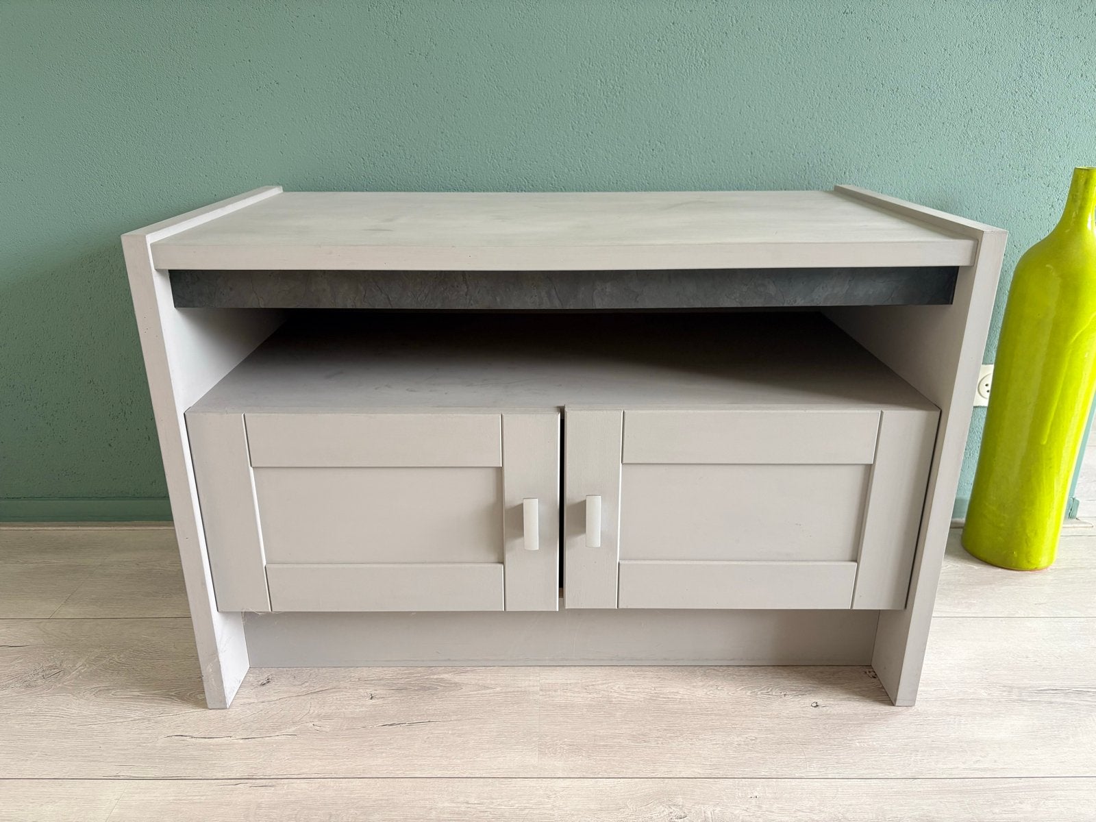 Stijlvol TV-meubel/dressoir met opbergruimte, Huis en Inrichting, Ophalen, Minder dan 50 cm, Gebruikt, Minder dan 100 cm