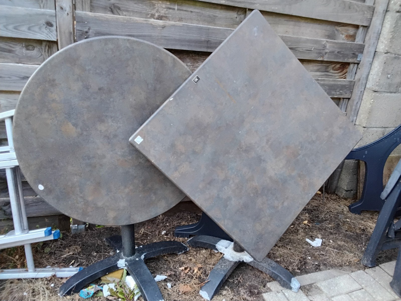 Tafelbladen met onderstel - Rond en Vierkant, Ophalen, Gebruikt, 50 tot 100 cm, Eenvoudig, functioneel