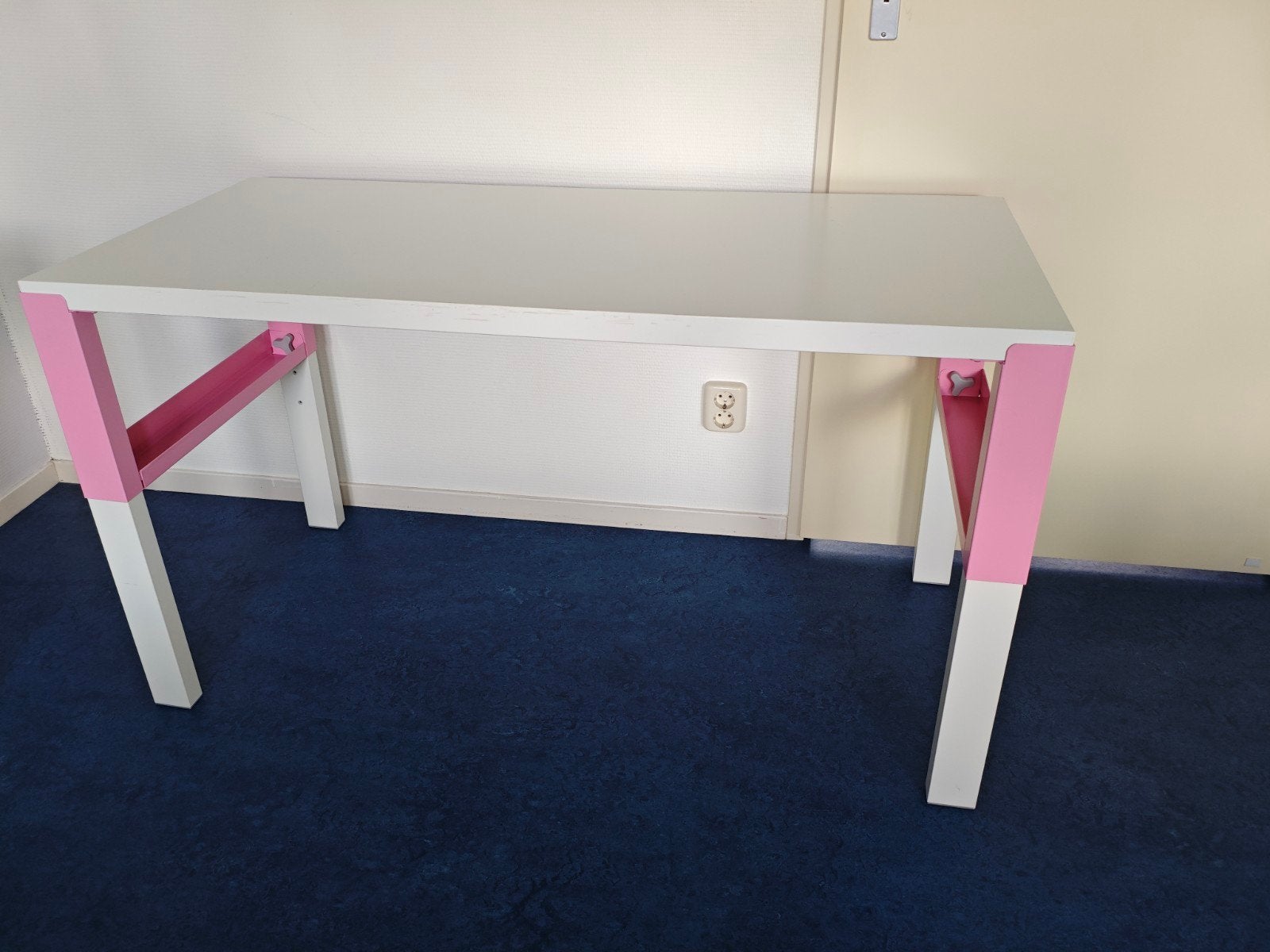 IKEA Pahl verstelbaar kinderbureau, Huis en Inrichting, Bureaus, Ophalen, Gebruikt, 128 cm, Kinderbureau