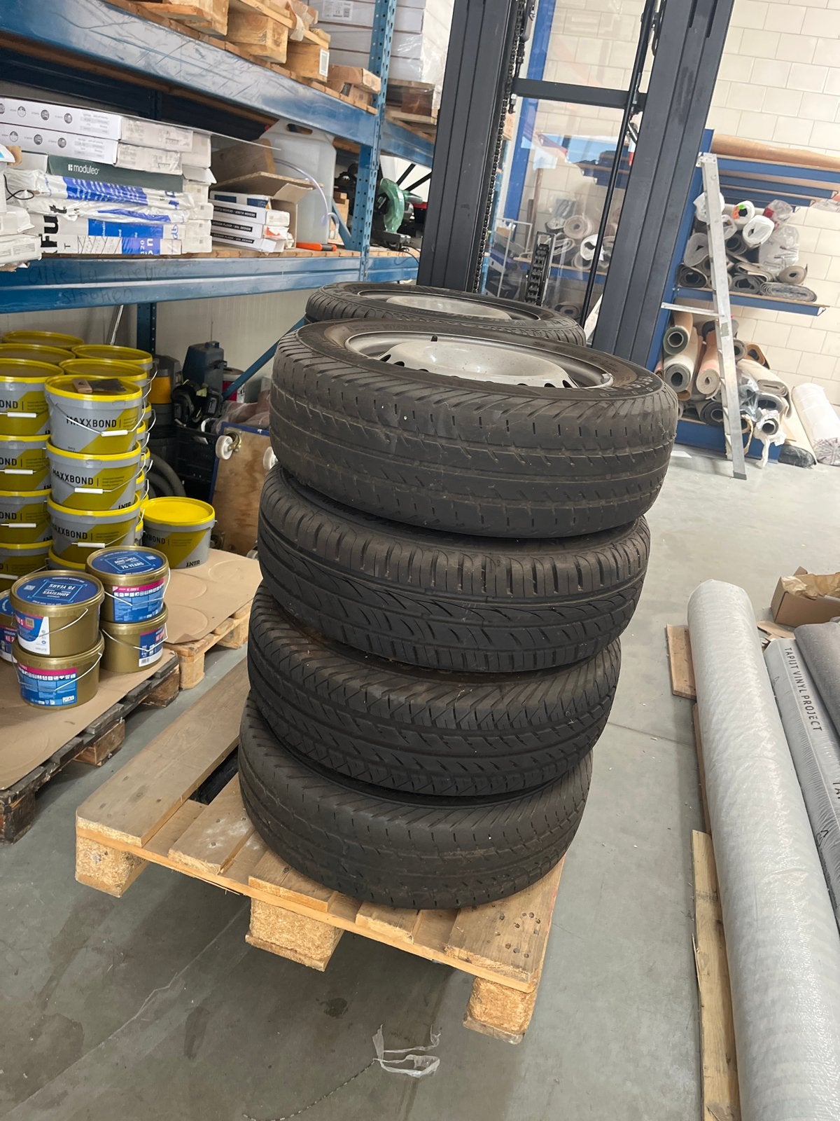 Voor renault kangoo of mercedes! 195/65 R15 banden op velg, Ophalen, Gebruikt, 15 inch, Banden en Velgen