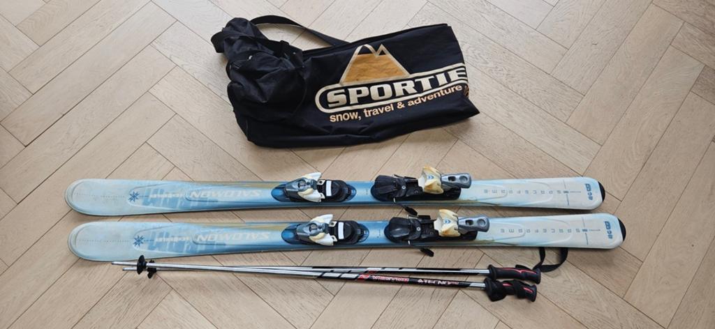Salomon damesski 150cm, Sport en Fitness, Skiën en Langlaufen, Ophalen, 140 tot 160 cm, Gebruikt, Salomon