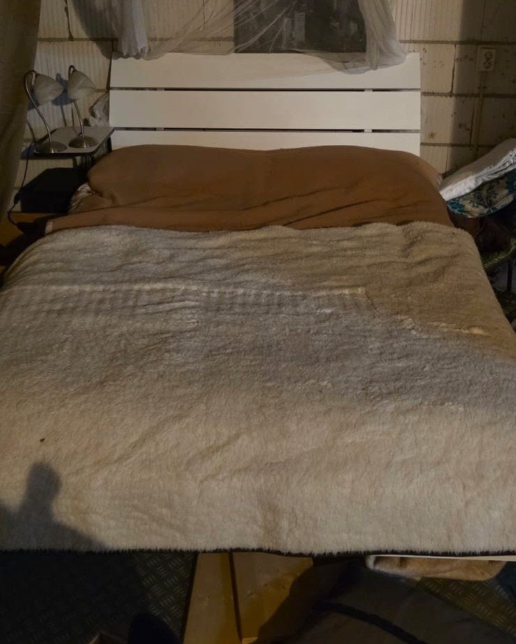 JYSK Rasmus Twijfelaar bed wit met matras en lattenbodem, Ophalen, Gebruikt, Wit, 140 cm