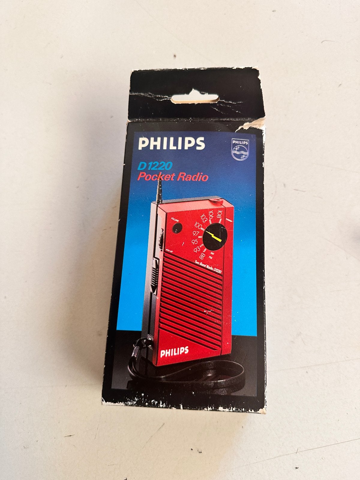 Splinternieuwe Philips D1220 Pocket Radio - Jaren '80 Rood, Ophalen of Verzenden, Nieuw, Radio