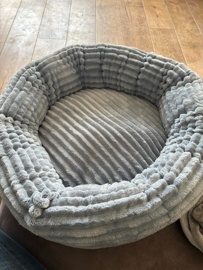 Kattenmand donut merk adori, Dieren en Toebehoren, Kattenmanden, Ophalen of Verzenden, Zo goed als nieuw, Pluche