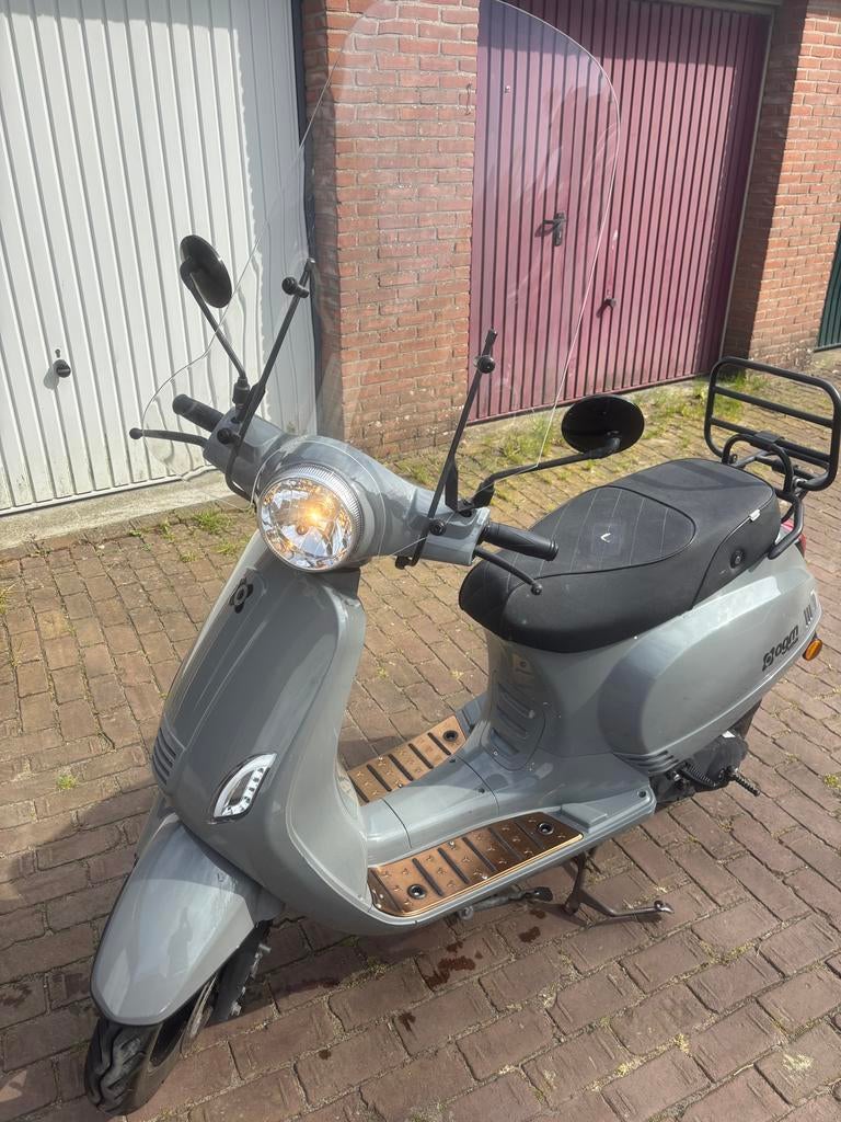 AGM VX50i uit 2020 - Blauw kenteken - Nieuwe accu!, Fietsen en Brommers, Snorfietsen en Snorscooters, Ophalen, Gebruikt, Benzine