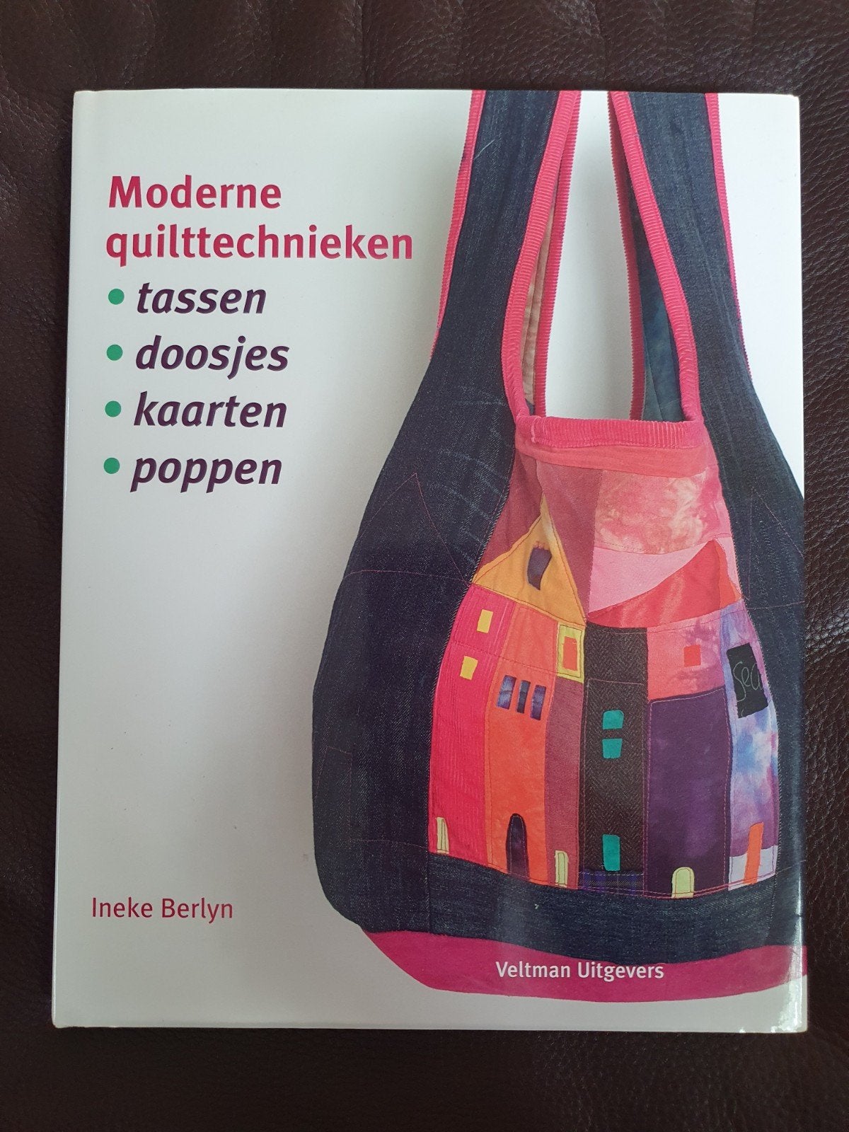 Ineke Berlyn - Moderne quilttechnieken, Boeken, Ophalen of Verzenden, Zo goed als nieuw, Ineke Berlyn, Borduren en Naaien