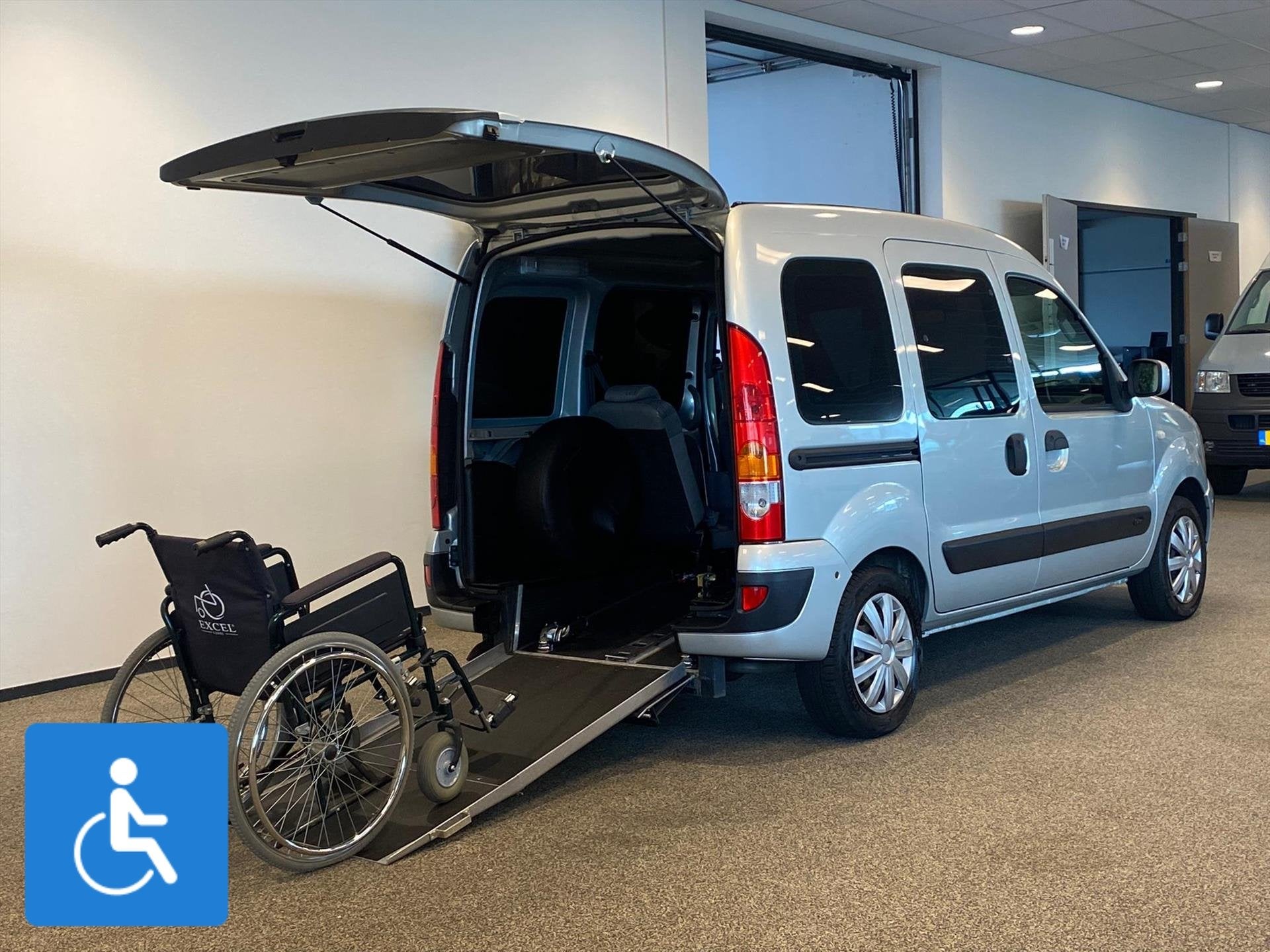 Renault Kangoo Rolstoelauto 3+1, Auto's, 12 maanden, Stof, Gebruikt, Bedrijf