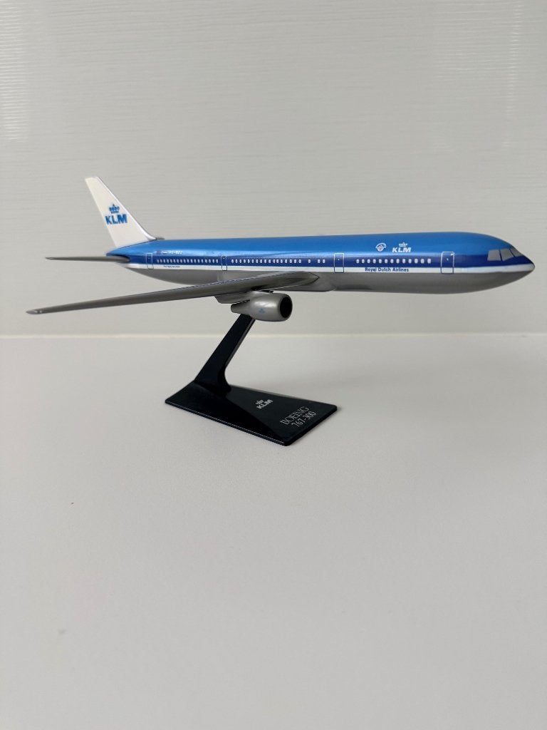 KLM Boeing 767-300 1:250 schaalmodel, Ophalen of Verzenden, Zo goed als nieuw, Schaalmodel