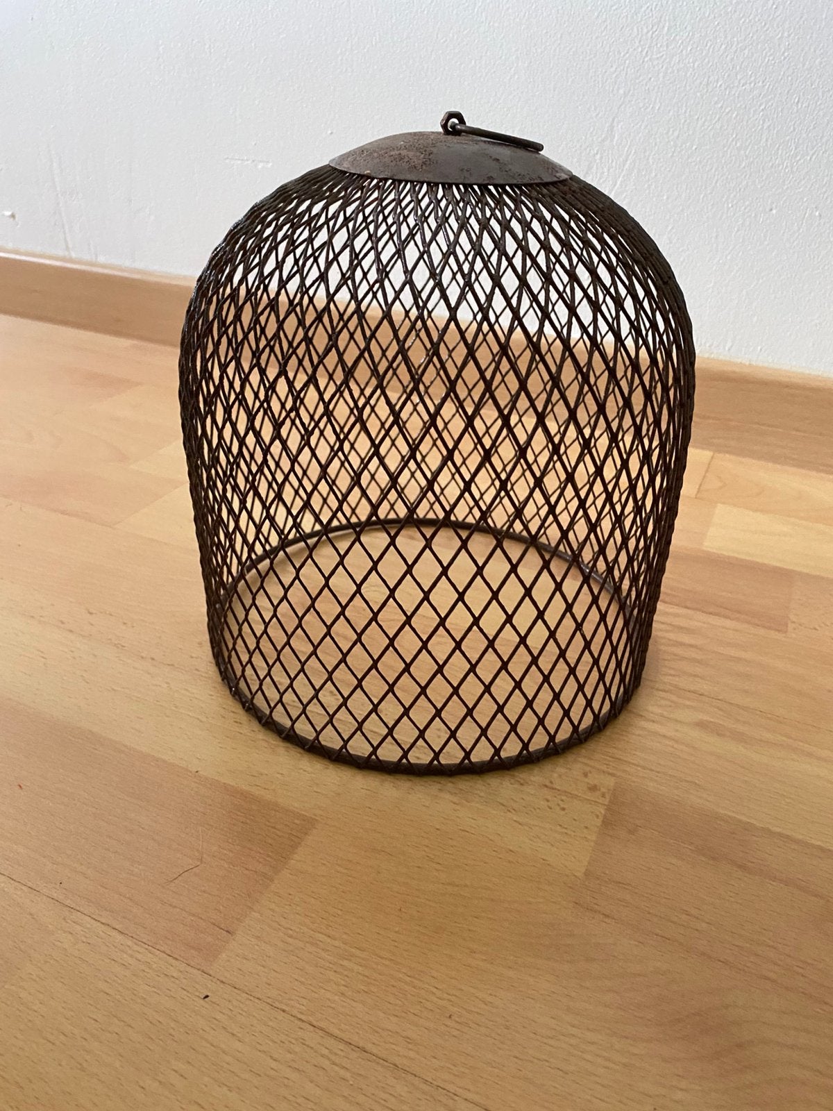 Metalen Stolp, Ophalen