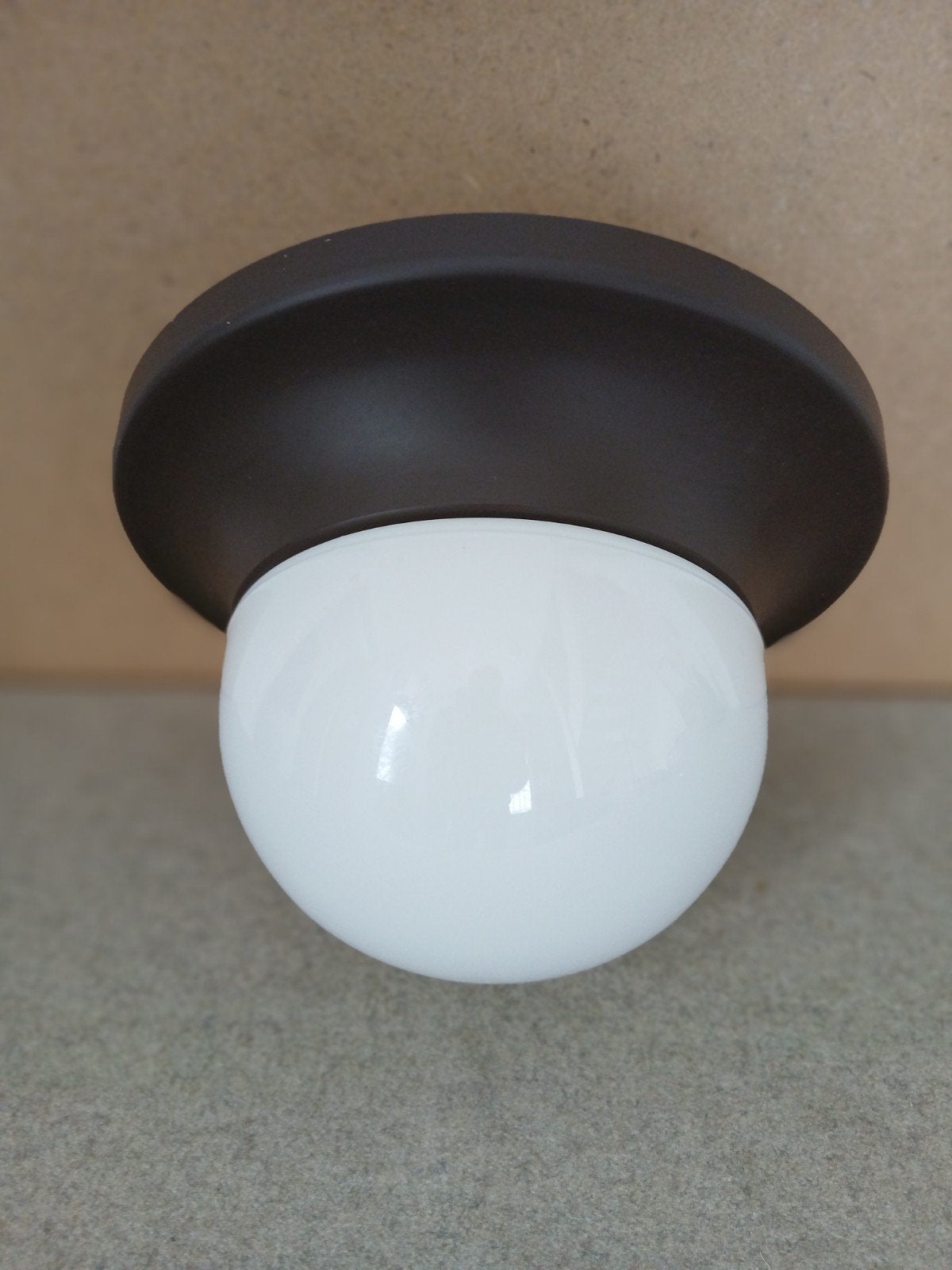 vintage plafonniere, metaal en opaline glas, Huis en Inrichting, Lampen | Plafondlampen, Ophalen of Verzenden, Glas