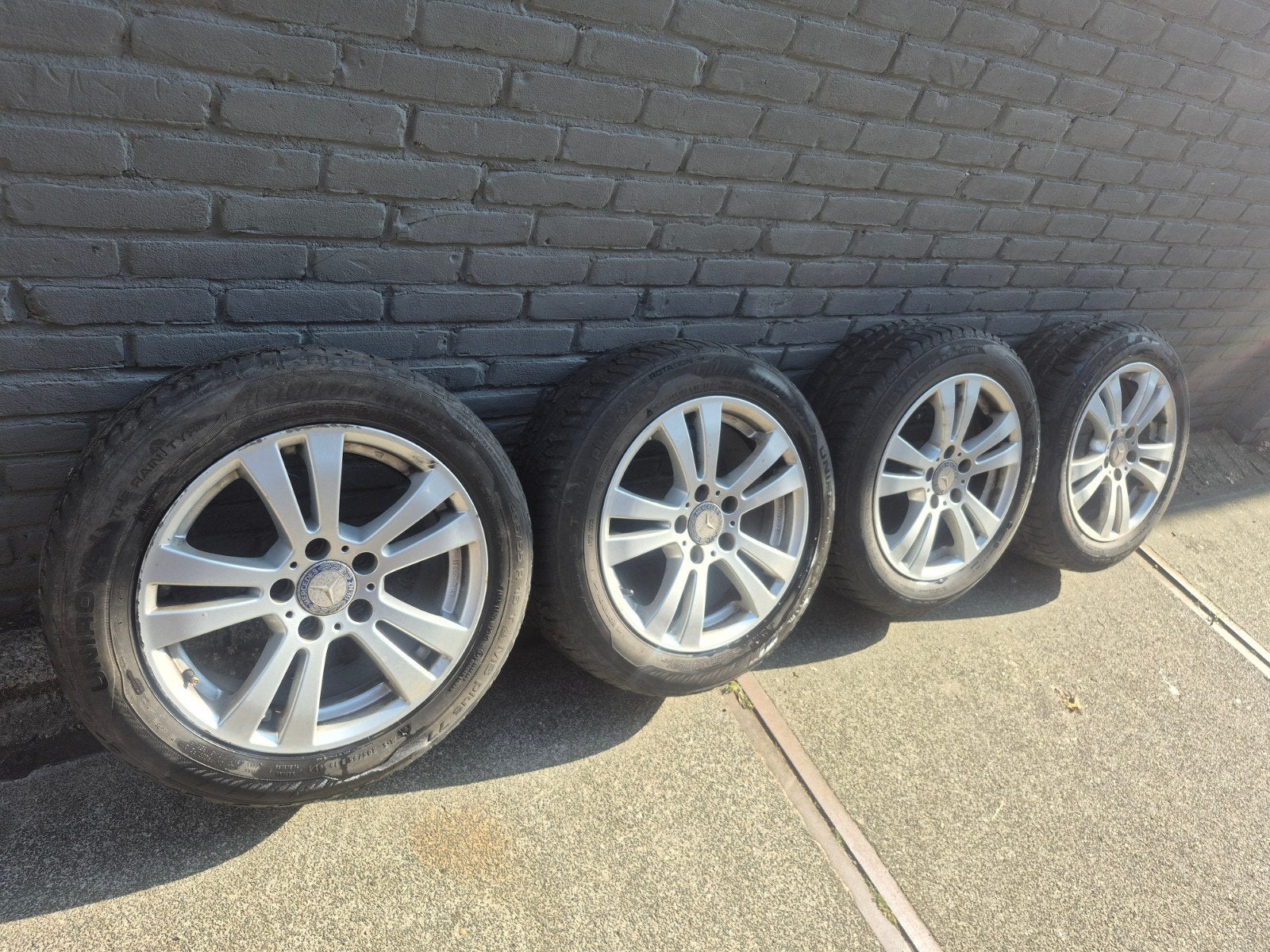 Mercedes-Benz Velgen met Winterbanden KBA 47341, Auto-onderdelen, Gebruikt, Banden en Velgen, 17 inch, Personenwagen