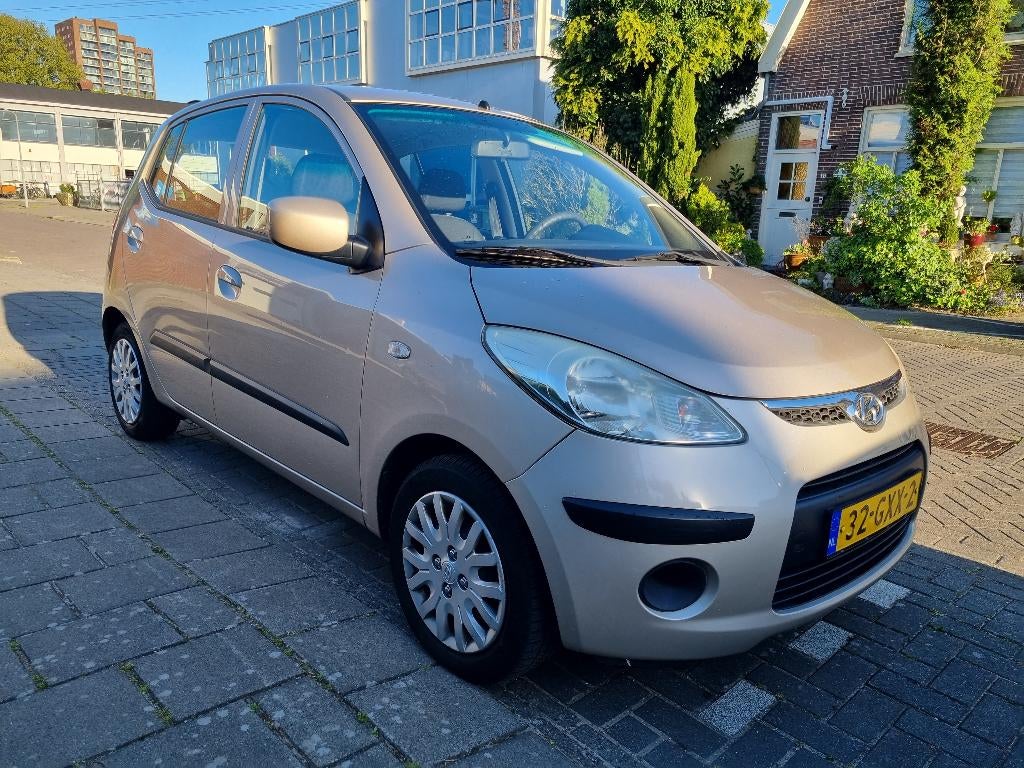 Hyundai i10 1.1 I 5DR 2008 Beige, Voorwielaandrijving, Stof, 4 cilinders, 400 kg