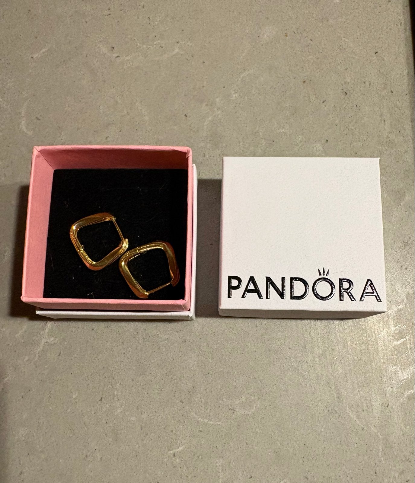 Pandora oorbellen - Gouden vierkante hangers, Overige materialen, Ophalen of Verzenden, Goud, Hangers