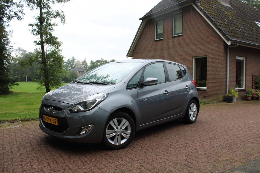 Hyundai ix20 1.4i i-Magine-airco-navi-camera-lage km stand, Auto's, Euro 5, Gebruikt, 4 cilinders, 1396 cc