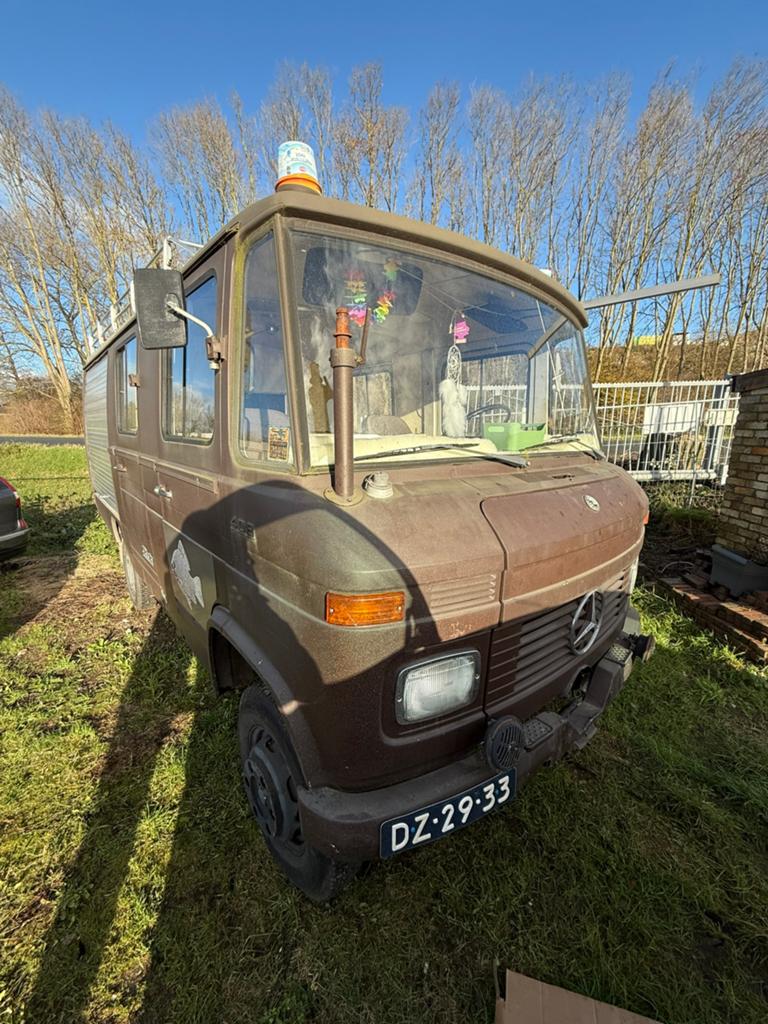 Mercedes 408 Ex brandweer APK vrij harde oldtime, Bruin, Bedrijf, Handgeschakeld, Te koop