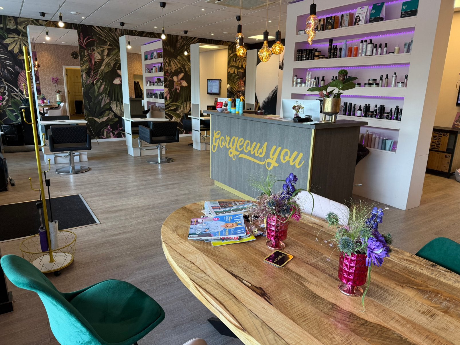 Super mooi kapsalon te koop!, Diensten en Vakmensen, Kappers en Thuiskappers, Permanenten