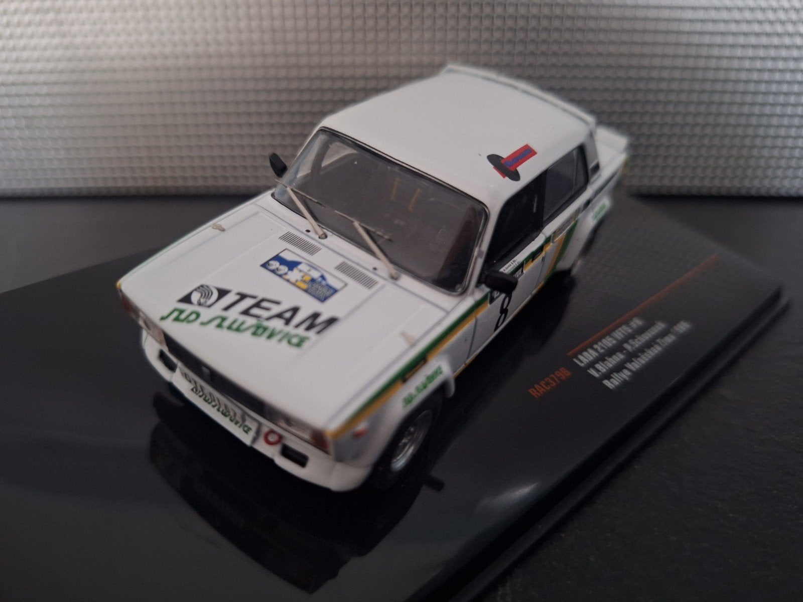 Lada 2105 #8 Rally Valaska Zima 1986  Schaal 1:43, Overige merken, IXO, IXO, Nieuw