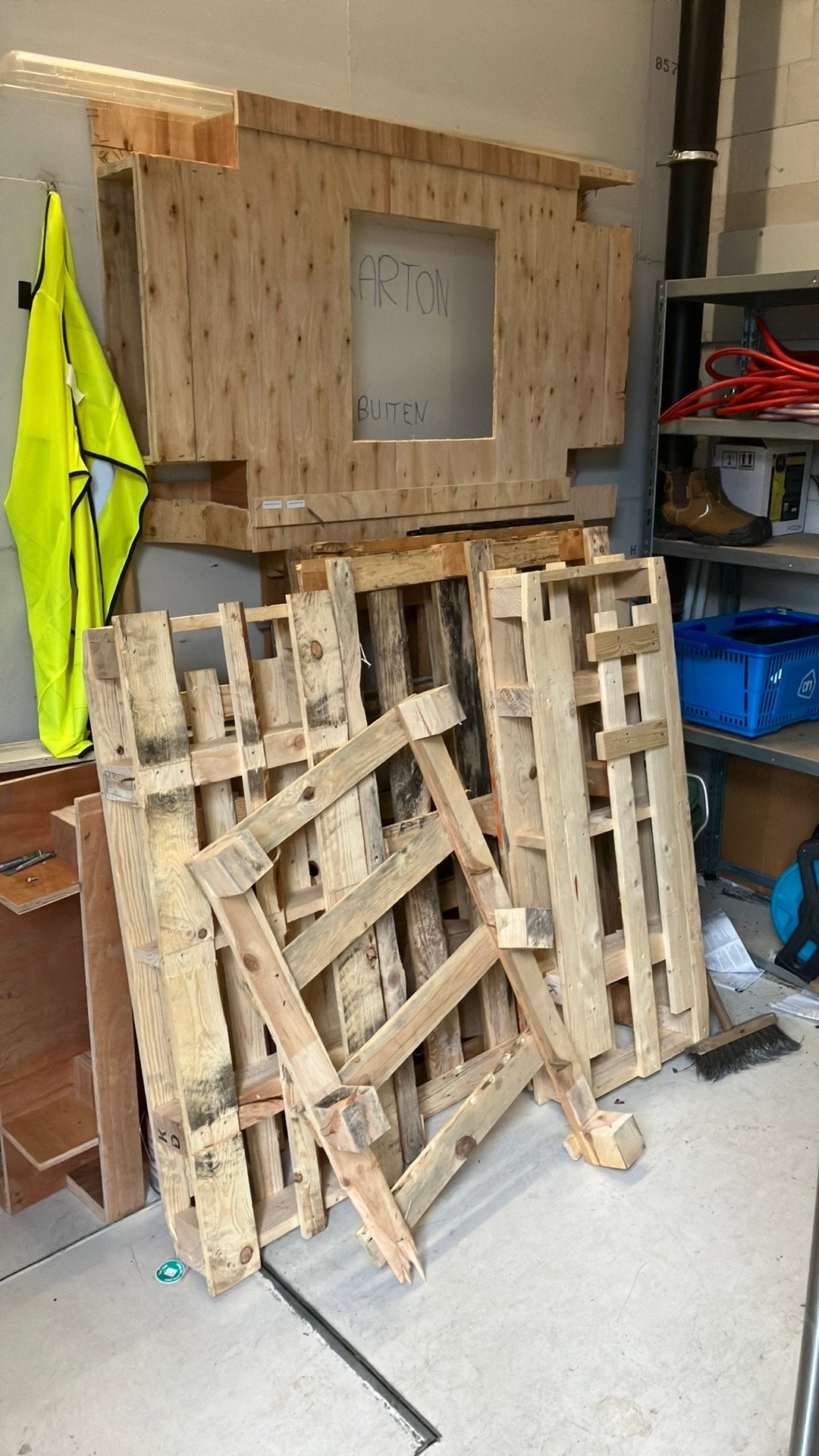 Pallets brandhout, Minder dan 3 m³, Ophalen
