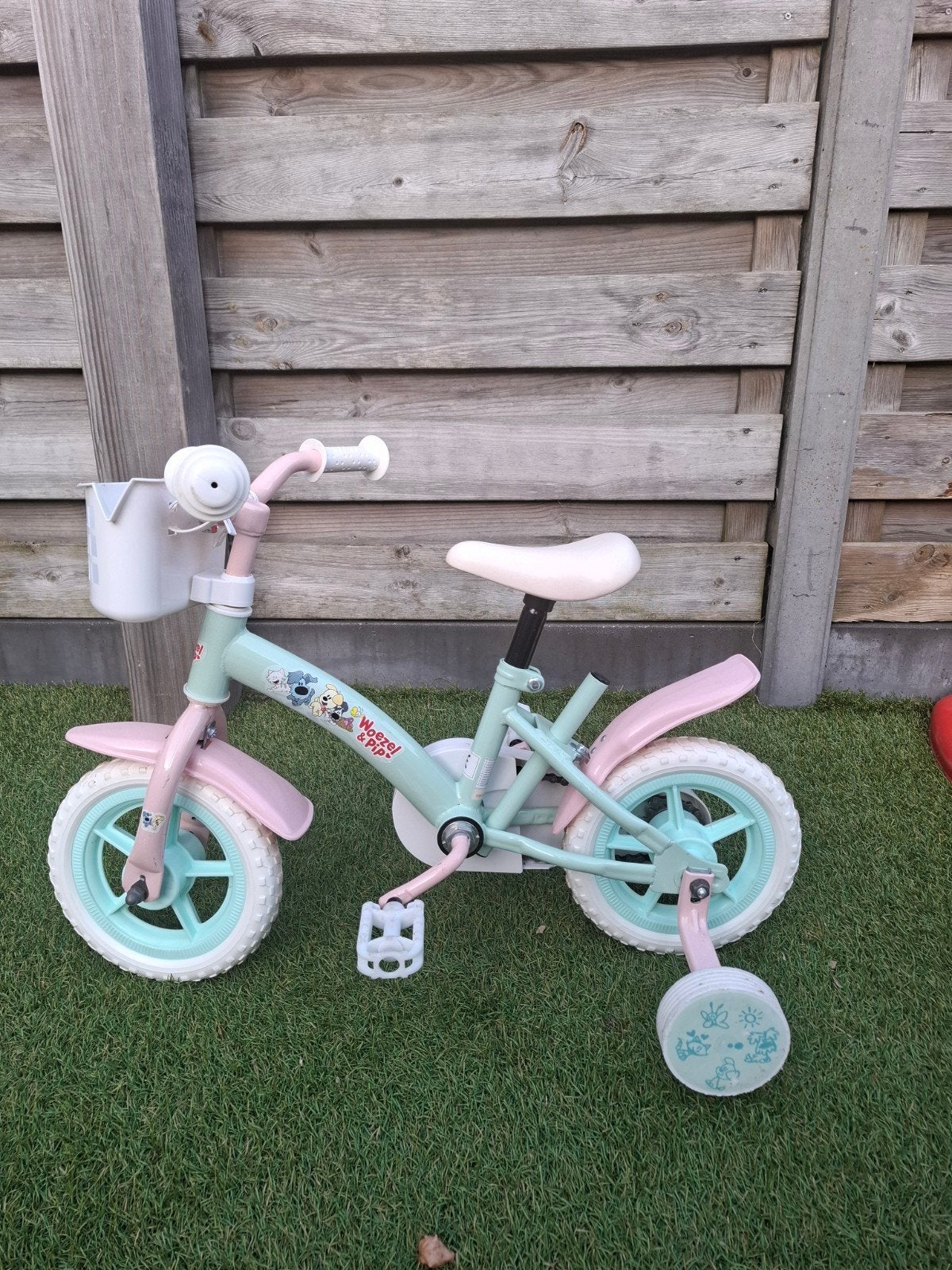 Woezel & Pip kinderfiets met zijwieltjes, Fietsen en Brommers, Fietsen | Kinderfietsjes, Ophalen, Terugtraprem, Zijwieltjes, Woezel & Pip