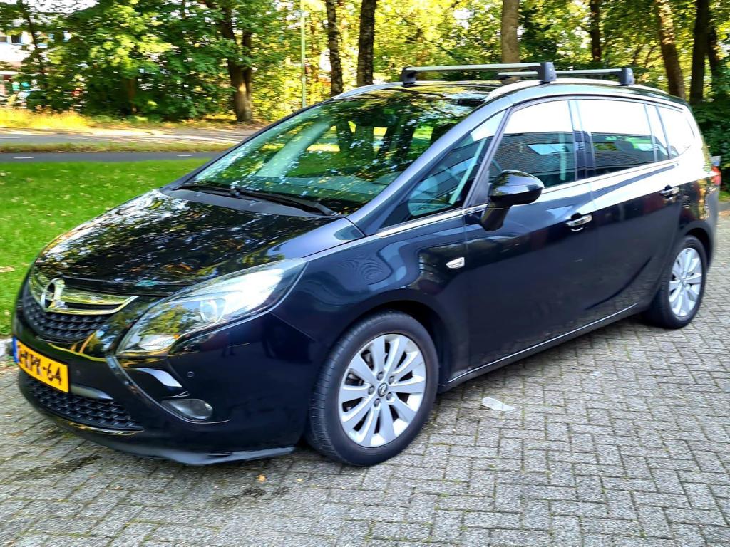 Opel Zafira 1.4 T 103KW AUT 2012 Zwart, Auto's, Opel, 1250 kg, 4 cilinders, 7 stoelen, Zwart
