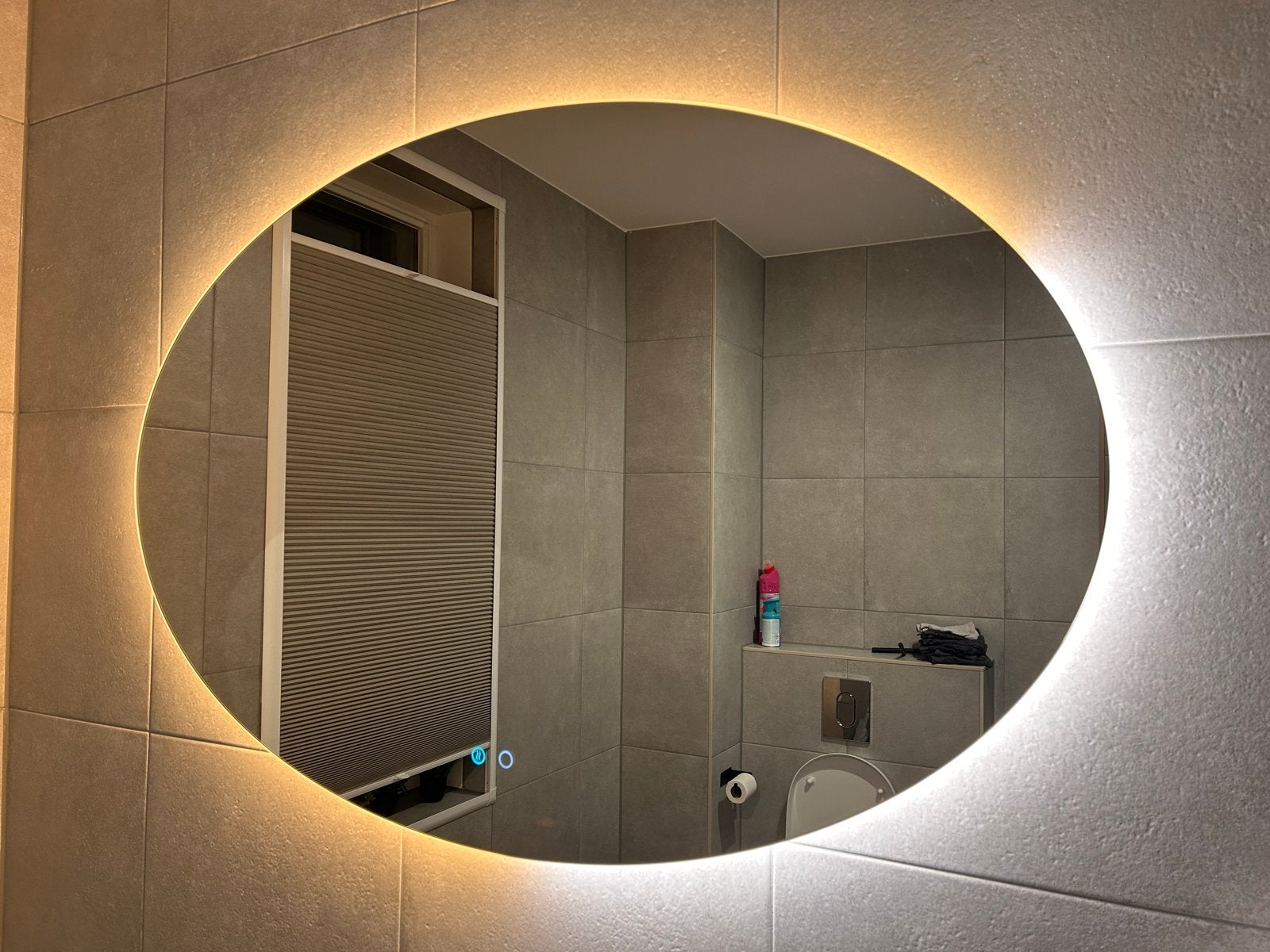 Ovale spiegel met LED verlichting en anti-condens, 100 tot 150 cm, Ophalen of Verzenden, Zo goed als nieuw, 75 tot 100 cm