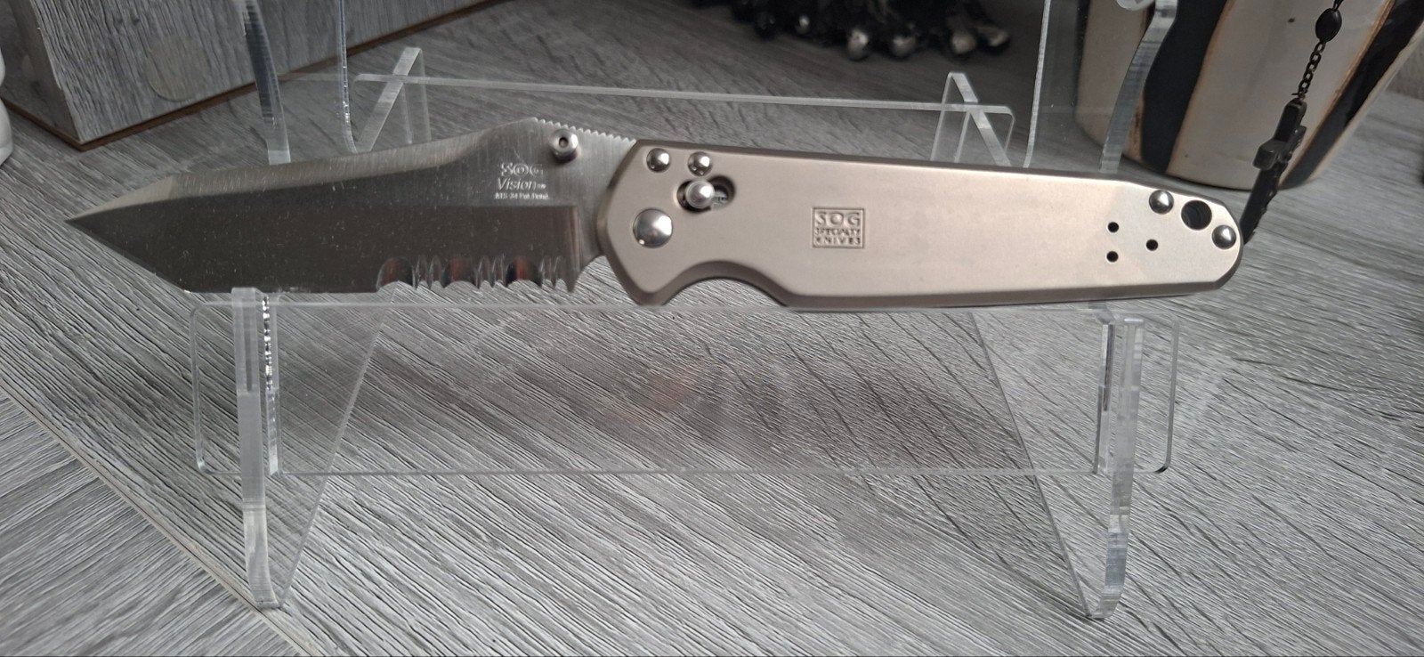 SOG SV68 Vision folding knife - Nieuw in originele doos, Ophalen of Verzenden, Nieuw