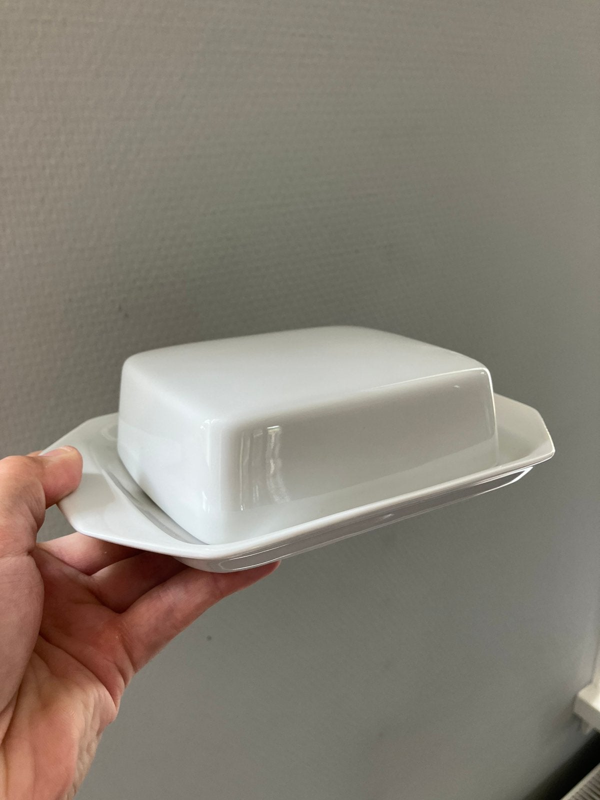 Botervloot wit aardewerk, Huis en Inrichting, Keuken | Servies, Overige typen, Ophalen of Verzenden, Zo goed als nieuw, Overige stijlen