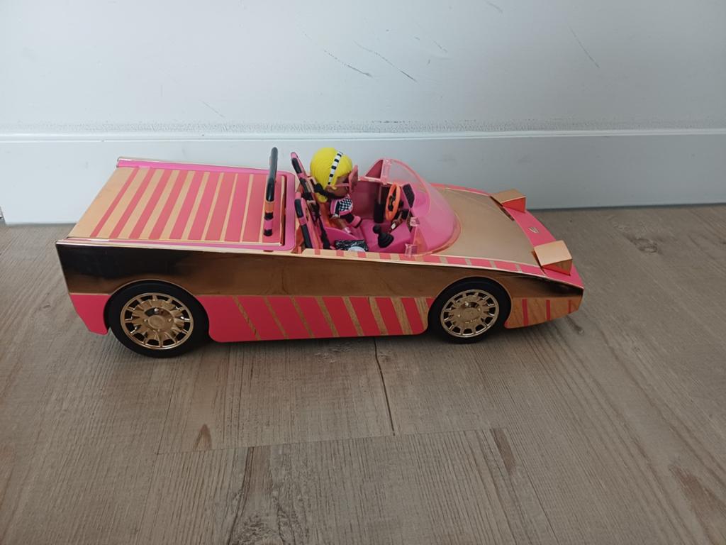 LOL surprise auto met zwembad compleet, Ophalen of Verzenden, Zo goed als nieuw