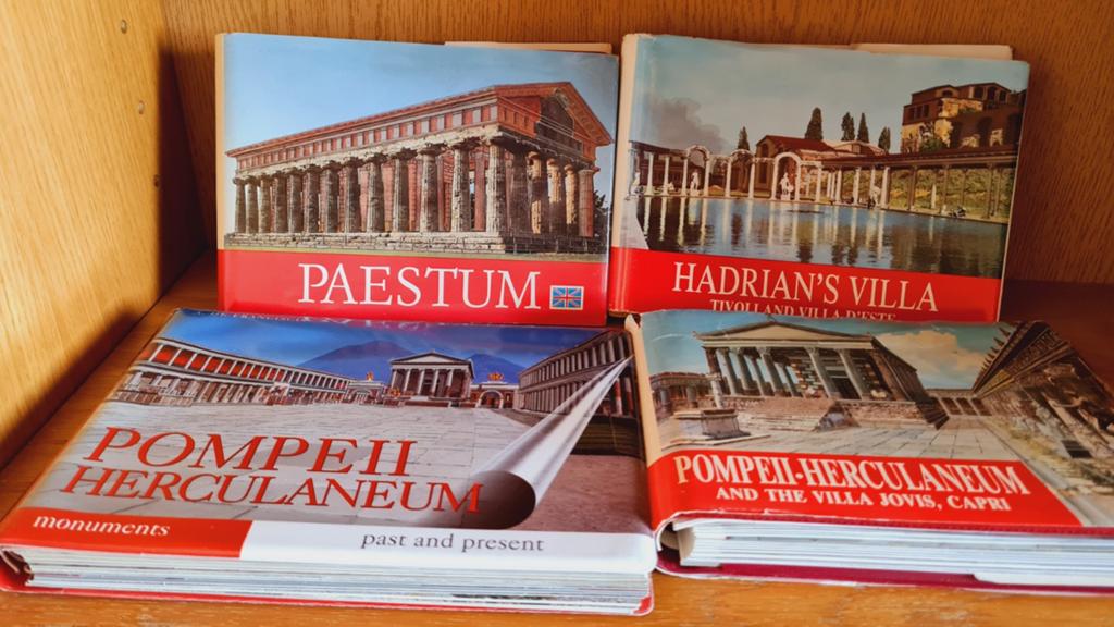 4 Boekjes Italië: Pompeii, Herculaneum, Paestum, Hadrian's, Boeken, Reisgidsen, Europa, Ophalen of Verzenden, Reisgids of -boek