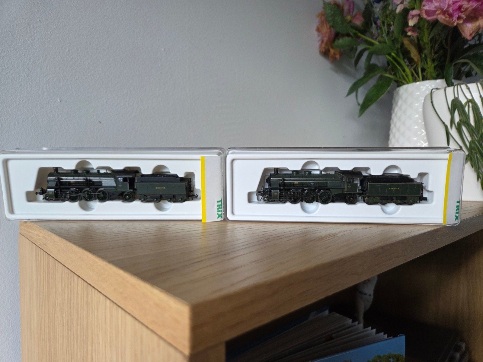 2x minitrix 12226, Hobby en Vrije tijd, Modeltreinen | N-Spoor, Gebruikt, Gelijkstroom, Ophalen of Verzenden