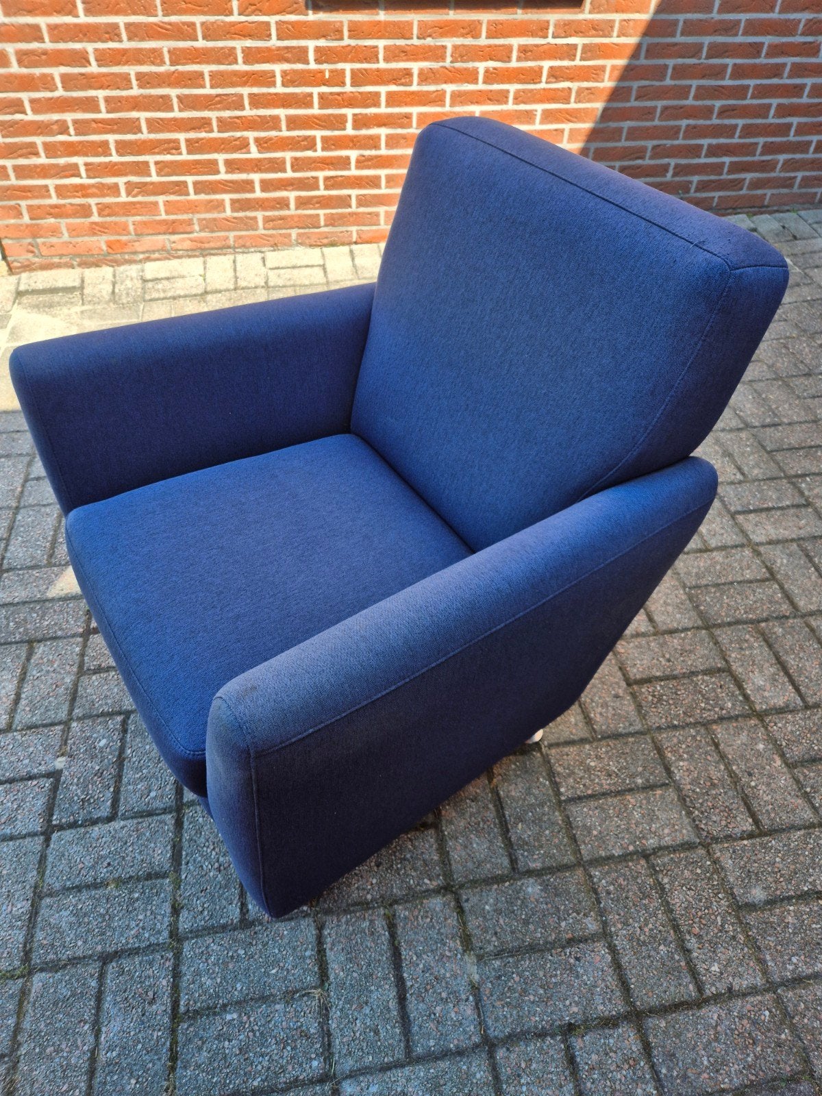 Comfortabele blauwe fauteuil  GRATIS, Huis en Inrichting, Fauteuils, Ophalen, Gebruikt, Minder dan 75 cm, Stof