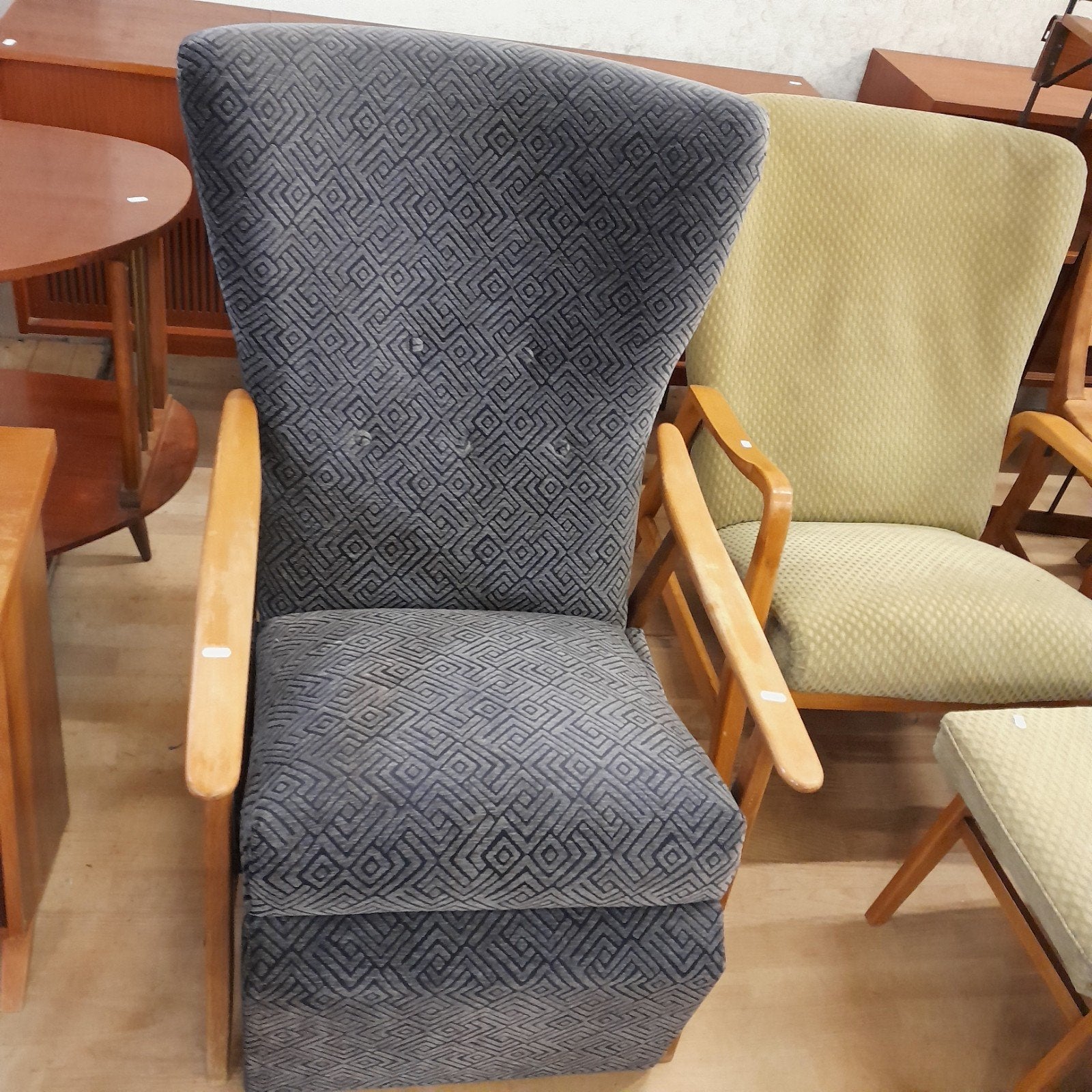 vintage oor fauteuil, Ophalen, Zo goed als nieuw, Stof, 50 tot 75 cm