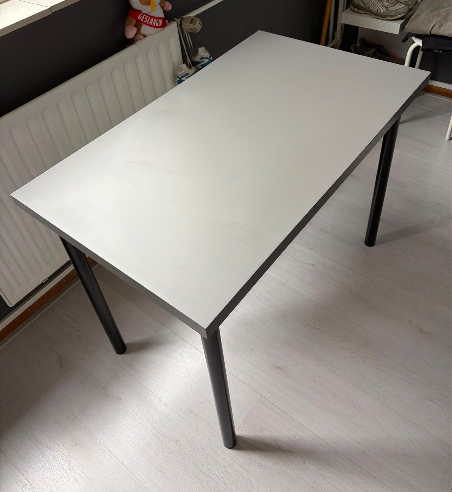 ikea bureau, Ophalen, Demontabel, Zo goed als nieuw, IKEA