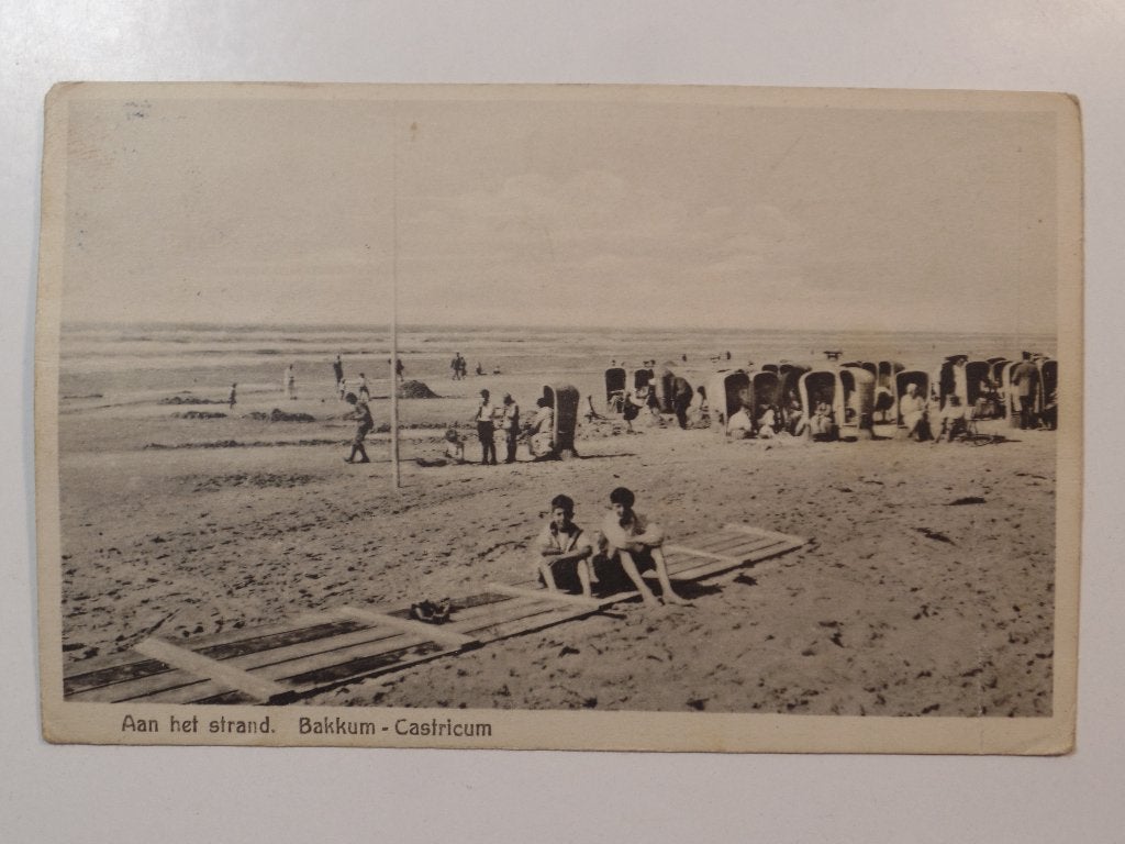 Aan het strand Bakkum Castricum, Verzenden, 1940 tot 1960, Gelopen, Noord-Holland