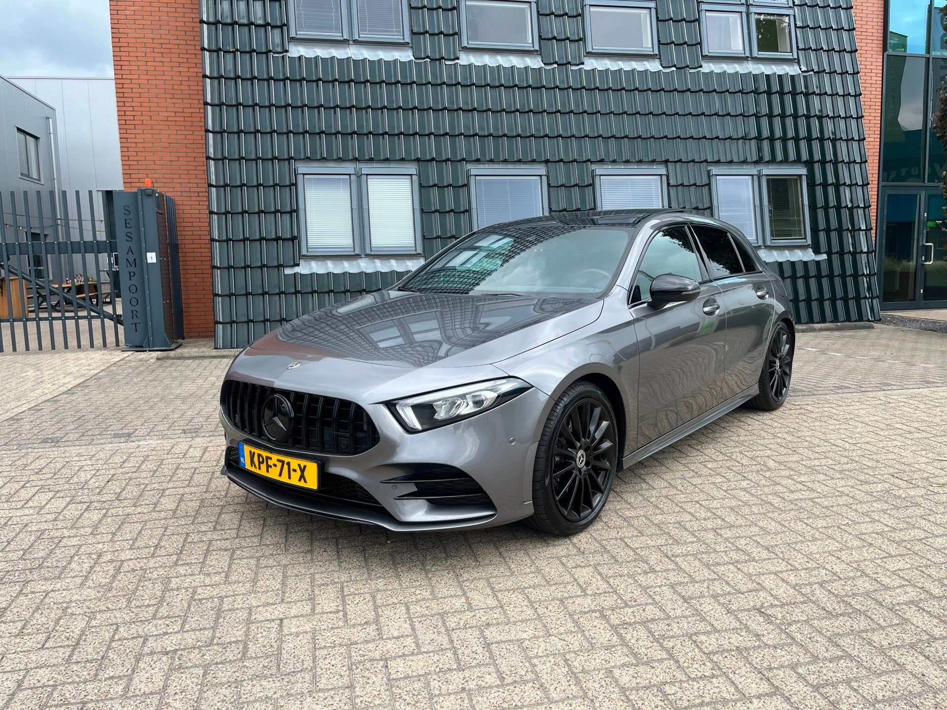 Mercedes-Benz A-klasse 250 4MATIC Premium Plus, Automaat, Dealer onderhouden, 4 cilinders, 14 km/l