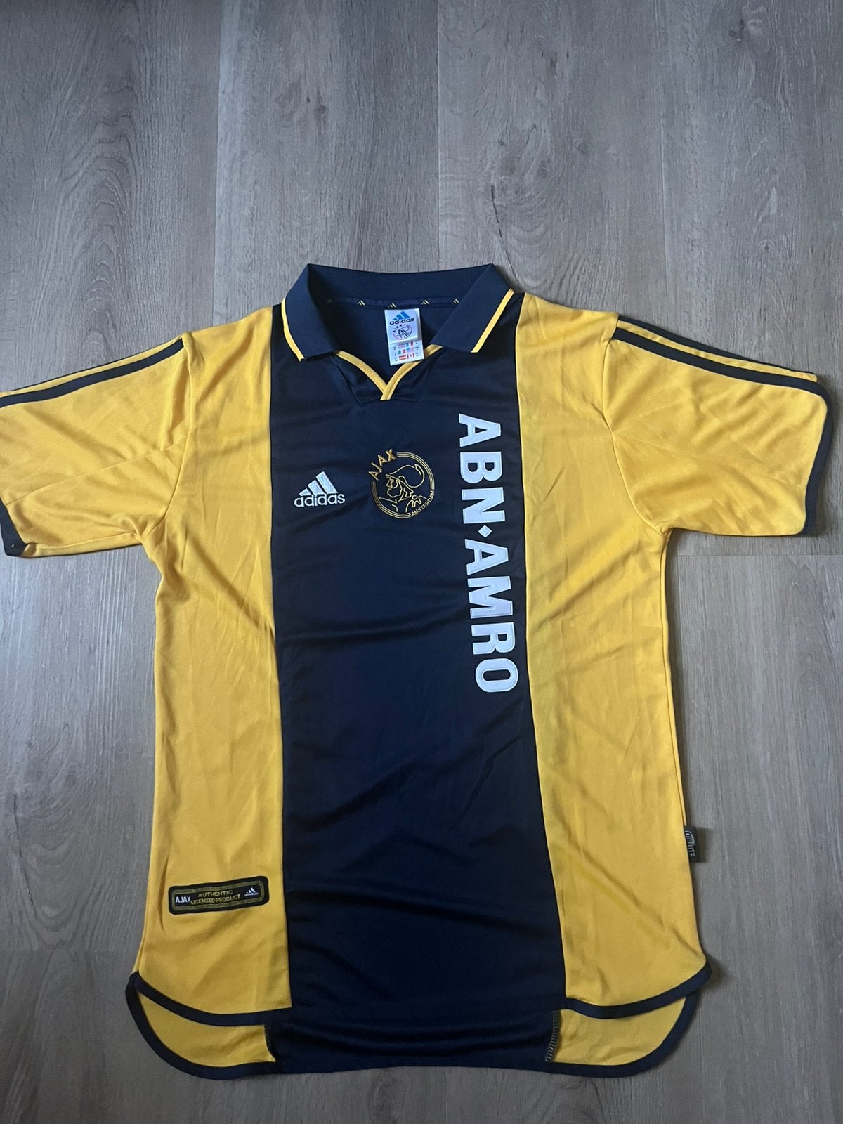 Ajax retro voetbalshirt maat M, Verzamelen, Ophalen of Verzenden, Nieuw, Ajax, Shirt