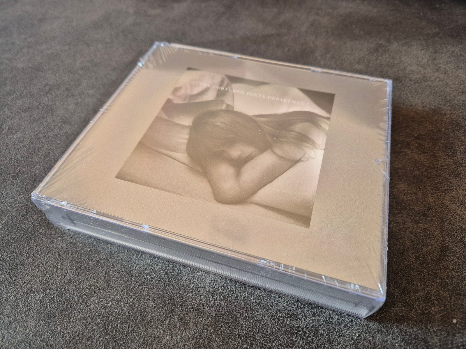 Taylor Swift - TTPD Deluxe CD + bonustrack "The Bolter", Cd's en Dvd's, Boxset, Pop, Ophalen of Verzenden, Nieuw in verpakking
