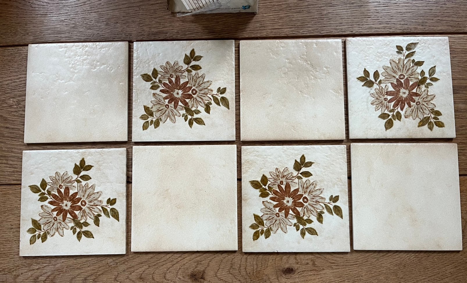 Vintage wandtegels 15x15 cm 26 stuks beige bloem, Ophalen of Verzenden
