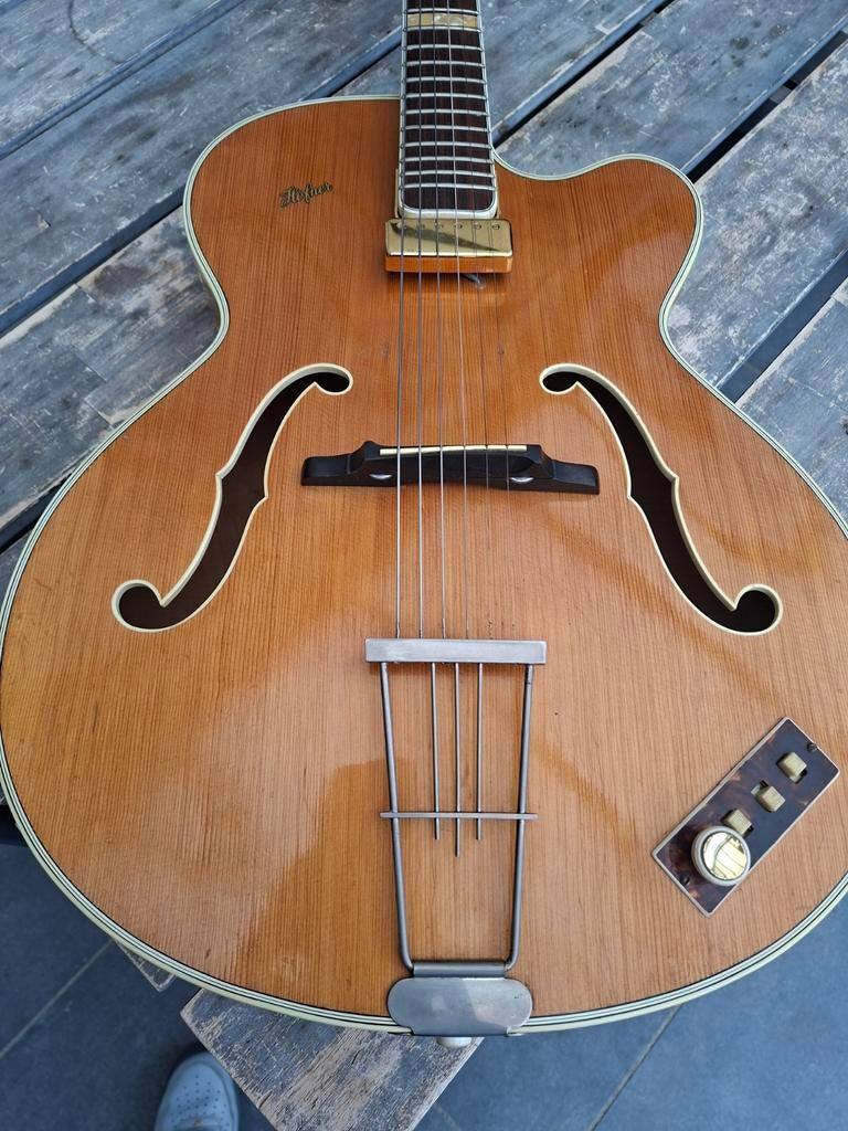 Prachtige Höfner uit 1961, Muziek en Instrumenten, Snaarinstrumenten | Gitaren | Elektrisch, Gebruikt, Solid body, Overige merken