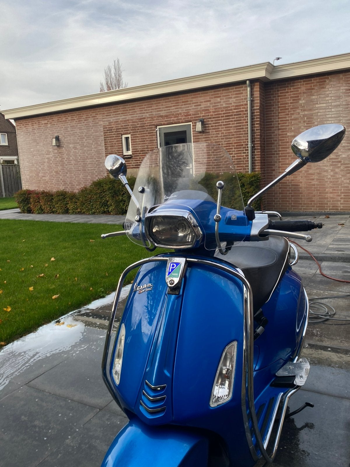 Vespa Sprint 2016 full option azuri blauw, Fietsen en Brommers, Ophalen, Maximaal 45 km/u, Vespa S, Zo goed als nieuw