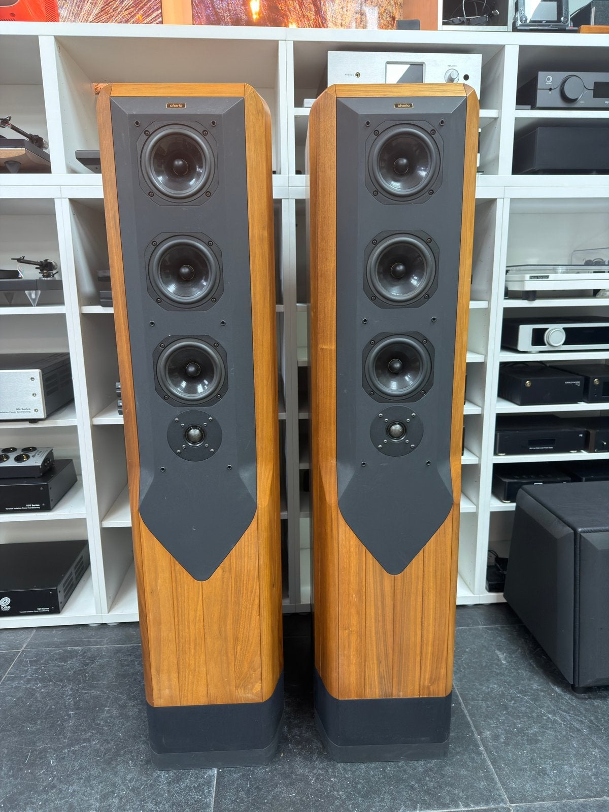 Chario Academy 3 luidsprekers, Gebruikt, Info@chario-loudspeakers.it, Op aanvraag, 120 watt of meer