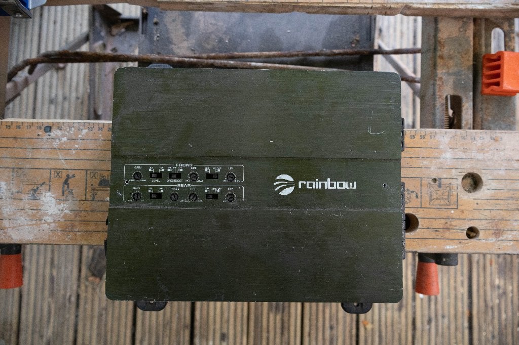Rainbow Beat 4 – 4-kanaals car audio krachtige SQ versterker, Auto diversen, Ophalen, Gebruikt