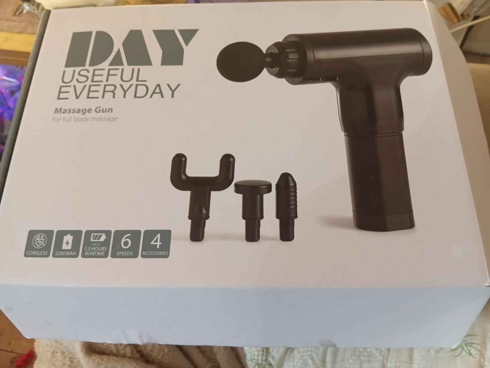 Massage Gun - DAY Useful Everyday (zonder lader), Ophalen, Zo goed als nieuw, Apparaat