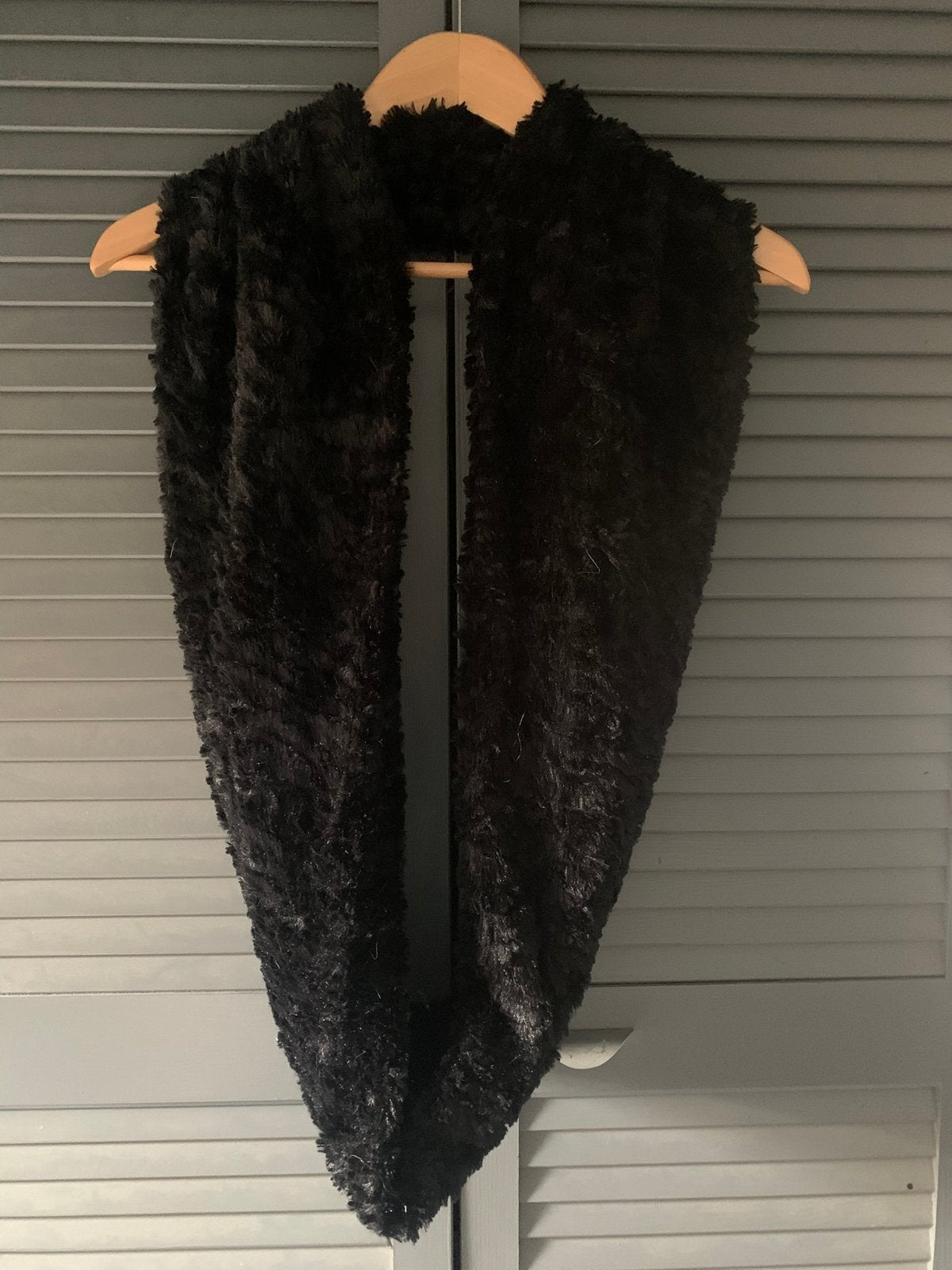 Zwarte zachte col sjaal, Ophalen of Verzenden, Gedragen, Maat 46/48 (XL) of groter, Sjaal