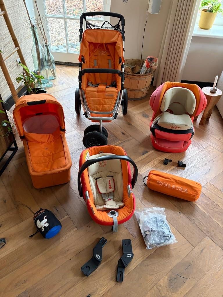 Oranje Autostoel, kinderwagen, reiswieg en meer (WK-kleur), Gebruikt, Verstelbare duwstang, Ophalen, Kinderwagen