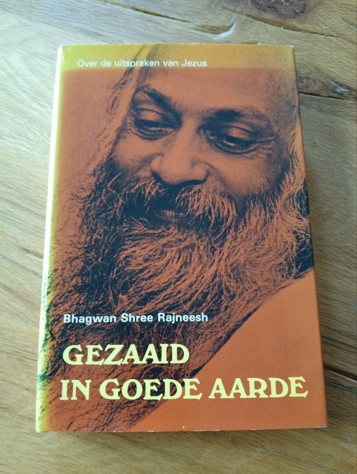 Bhagwan Shree Rajneesh - Gezaaid in Goede Aarde, Boeken, Gelezen, Achtergrond en Informatie, Spiritualiteit algemeen, Ophalen of Verzenden