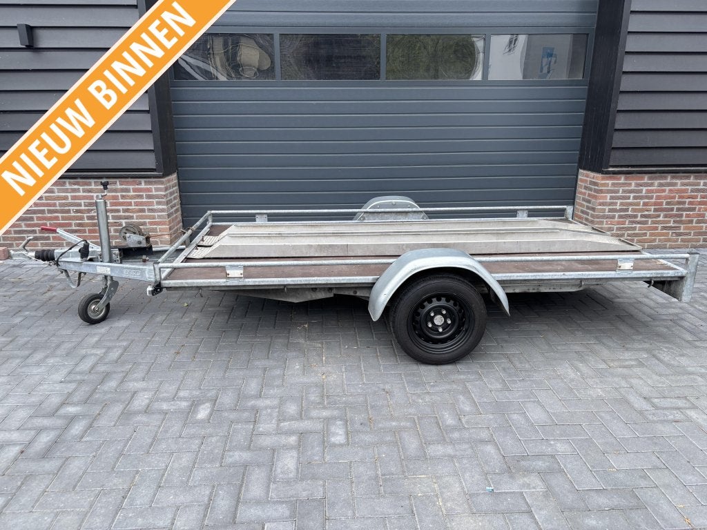 Saris Autoambulance oprijwagen enkelasser aanhanger 1300 kg, Gebruikt